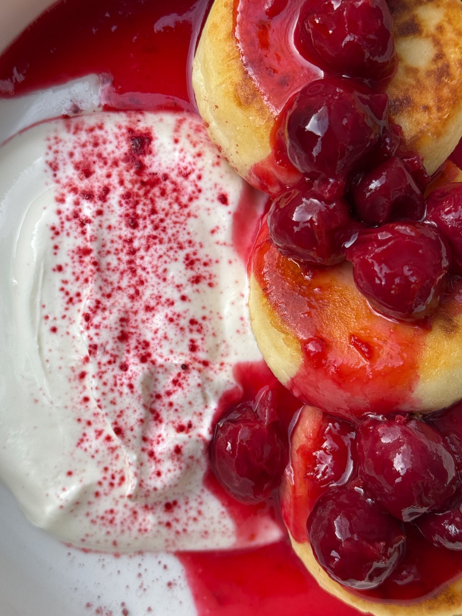 Cottage cheese pancakes with cherry compote