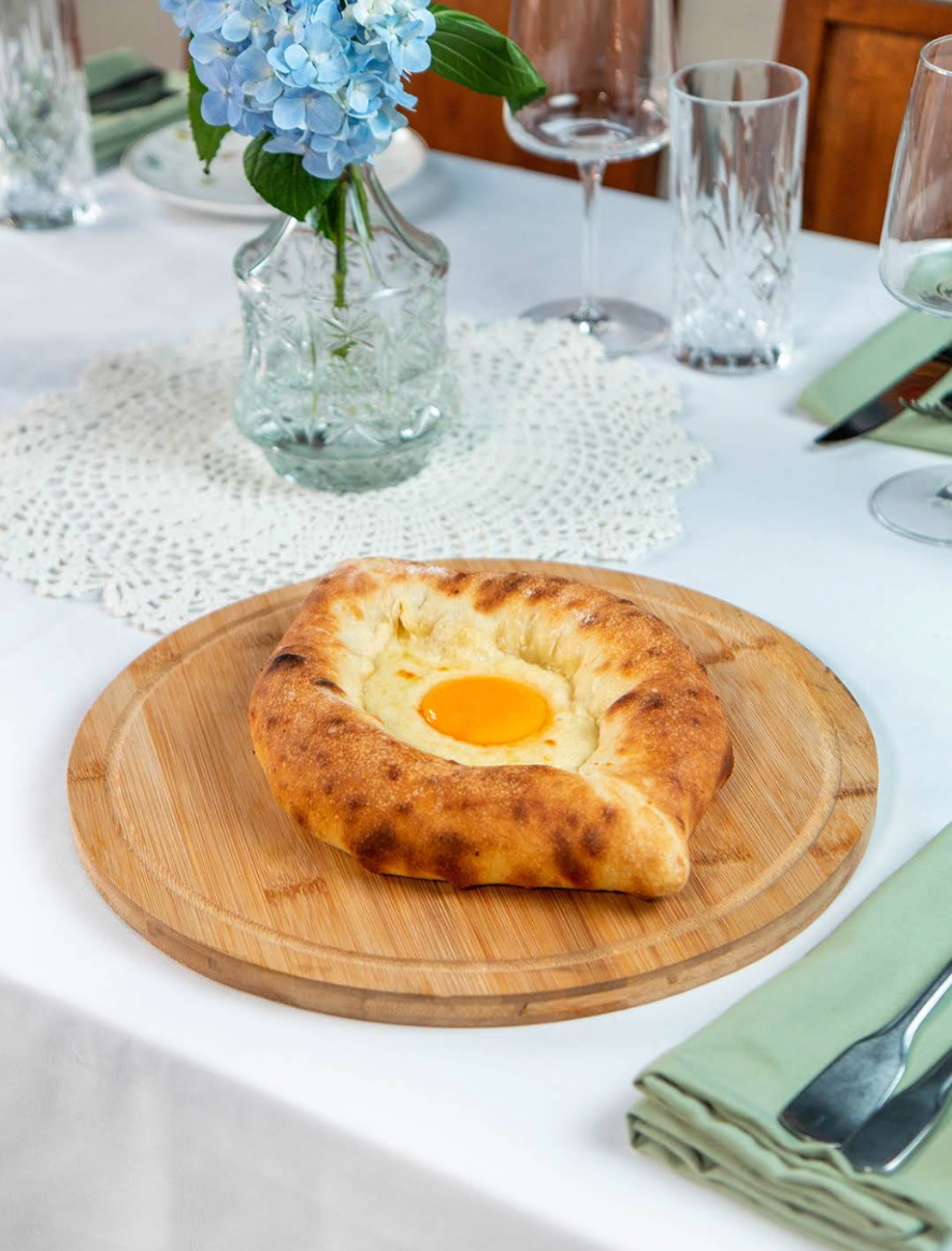 Adjarian khachapuri