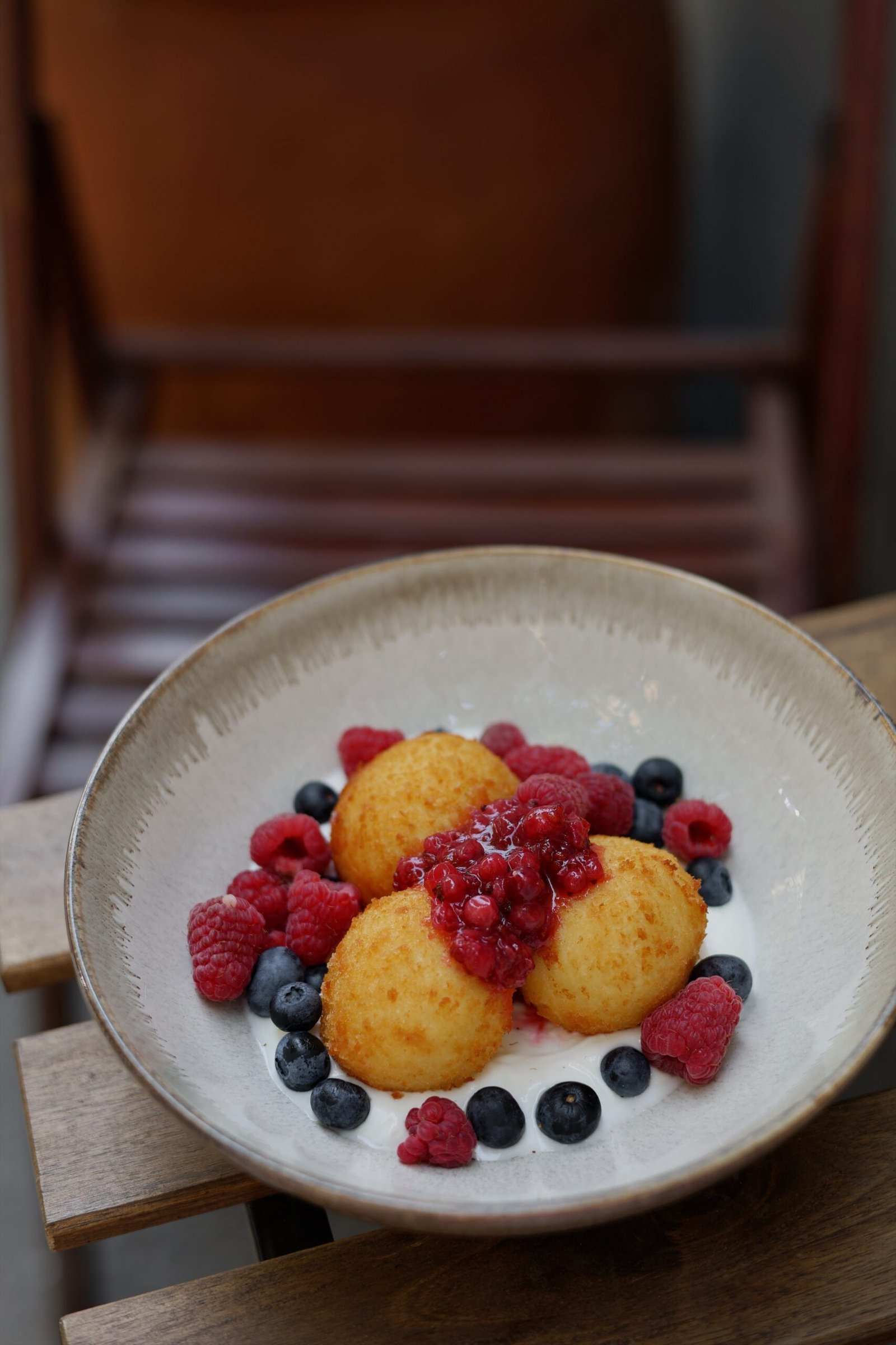Syrniki with Sour Cream and Berries