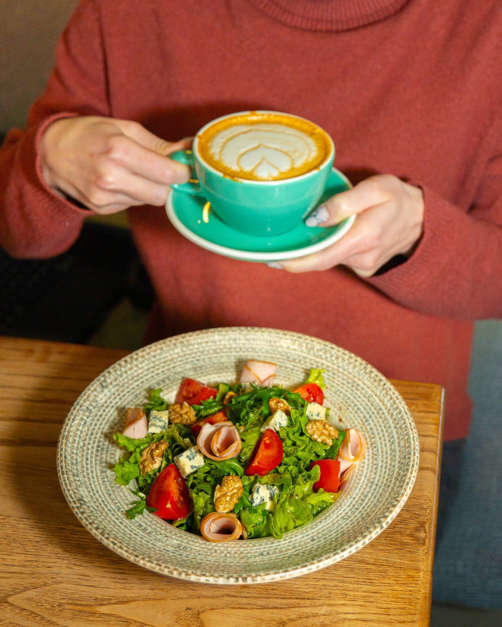 Lui salad with ham and blue cheese