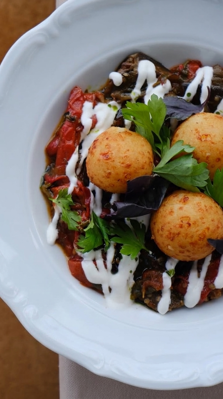 Ajapsandali with Chvishtari Balls